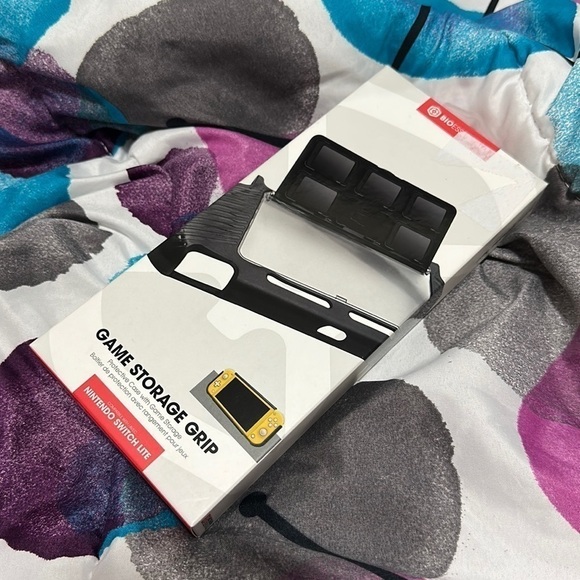 Nintendo Switch Lite Game Storage Grip - Picture 1 of 2